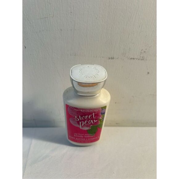 Bath and Body Works Sweet Pea 24 hour Lotion 7oz? - Picture 1 of 3
